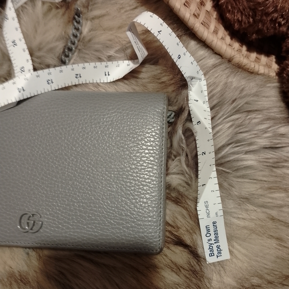 Gucci Light Gray Leather GG Marmont chain wallet - Picture 12 of 16